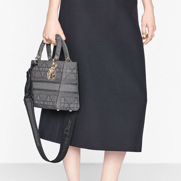 新作!★レディディオール D-ライト 偽物 ミディアムバッグ★M0565OTGY_M932